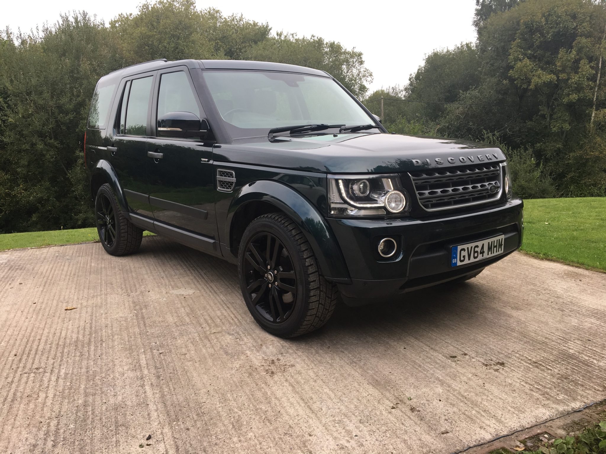 LAND ROVER DISCOVERY 4 3.0 TD V6 SE Tech Candys4x4 Specialists in