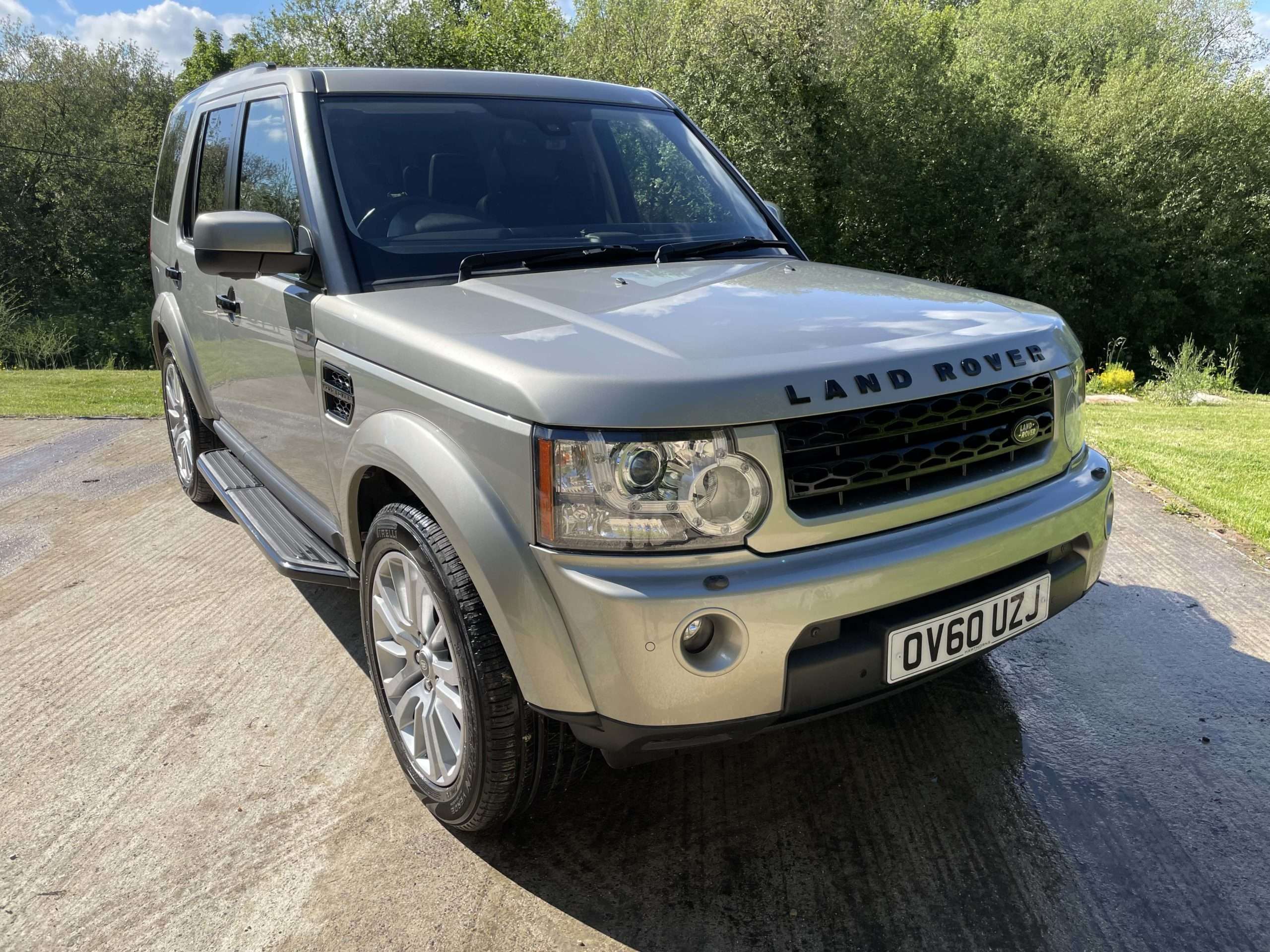 LAND ROVER DISCOVERY SDV6 HSE LUXURY SPEC Candys4x4 Specialists